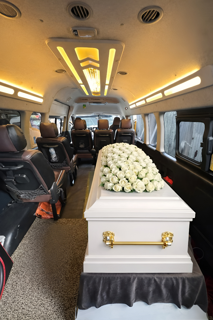 Interior mobil jenazah VVIP Jabodetabek